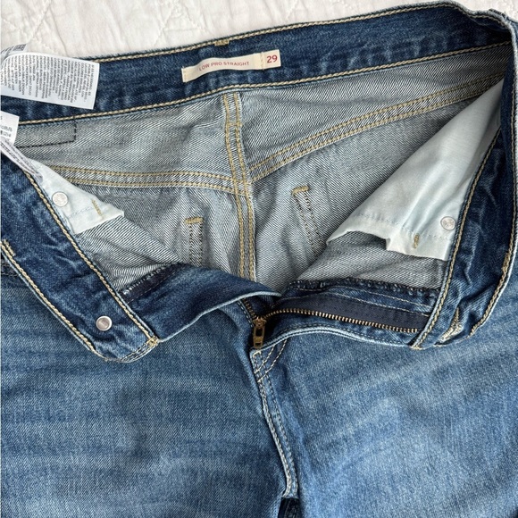 Levi’s straight leg size 29 - Picture 3 of 8